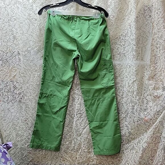 Bundle of 4 pc. scrubs: SB, & UA, & Cherokee bottoms, size XS. - Picture 6 of 15